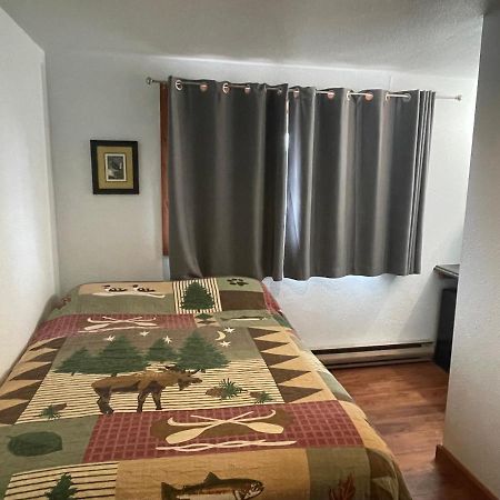 Brown Bear Saloon & Motel Bird Creek Dış mekan fotoğraf